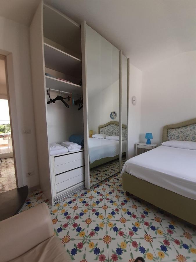 Casa Angela Apartment Ischia Luaran gambar